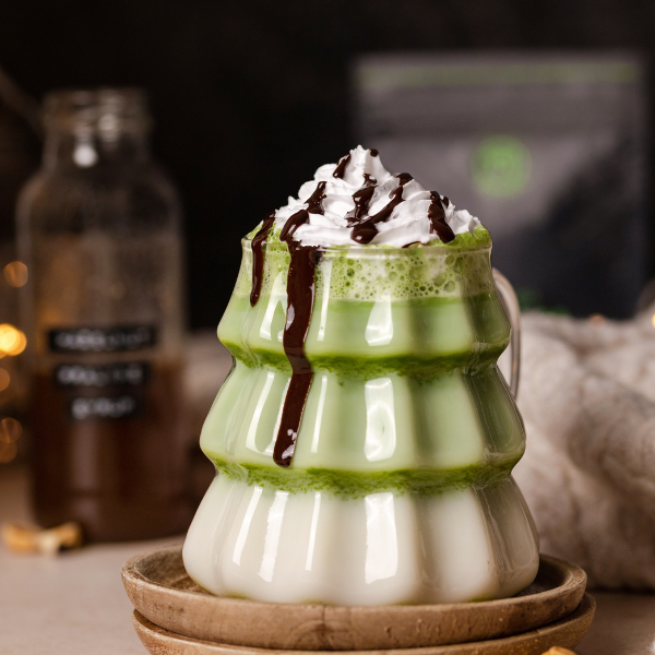 Mogyoró praliné matcha latte